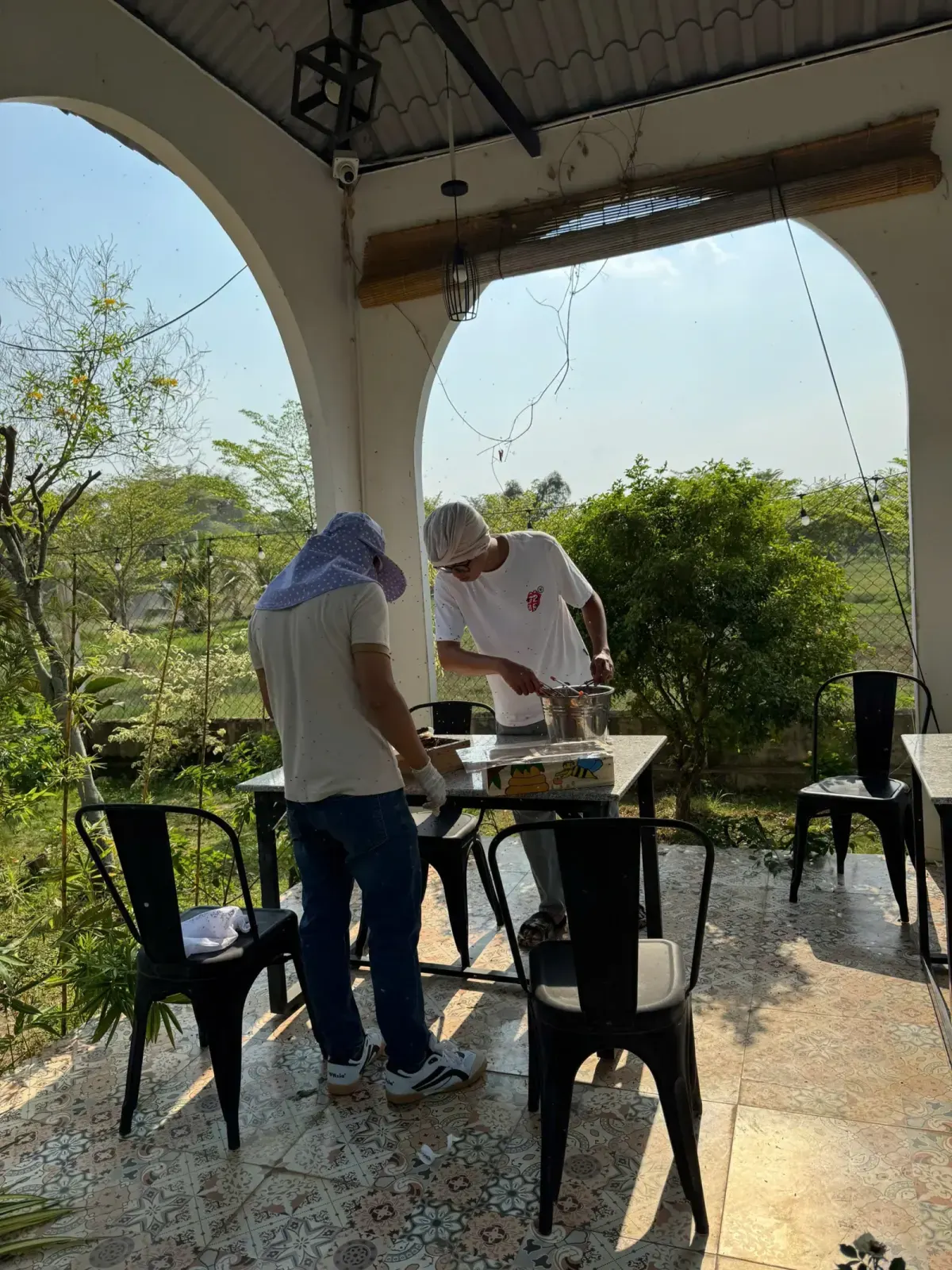 Tổ ong dú giá rẻ - cái rẻ nhất lúc mua… thường là cái đắt nhất về sau