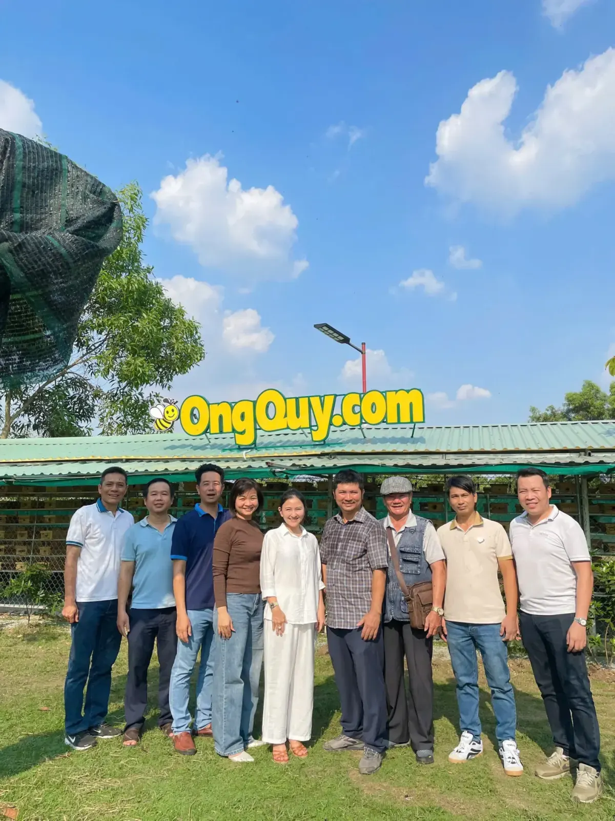 Vì sao người nuôi ong dú lâu năm thường mua lại ở cùng một nơi